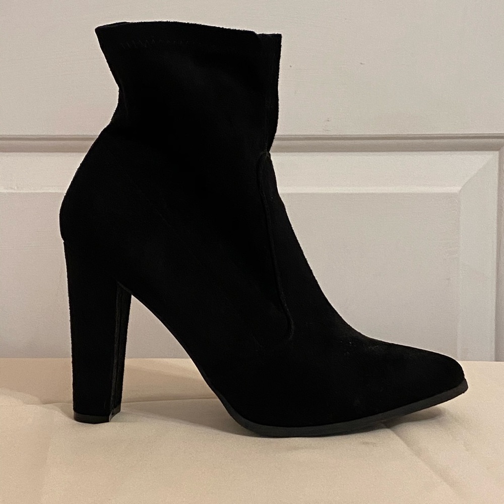 Black brand new boots